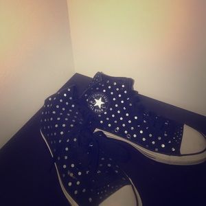 All-star converse black and silver poka-dots